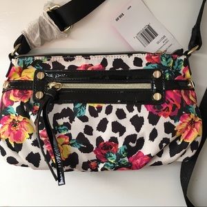 Betsey Johnson crossbody purse handbag leopard